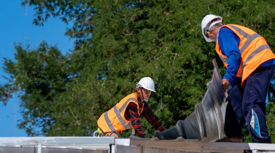 Professional gutter cleaning in Jessup, PA